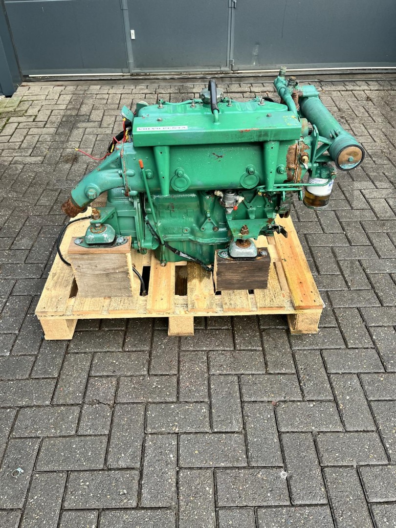 Volvo Penta MD21b Schiffsmotor mit Wärmetauscher