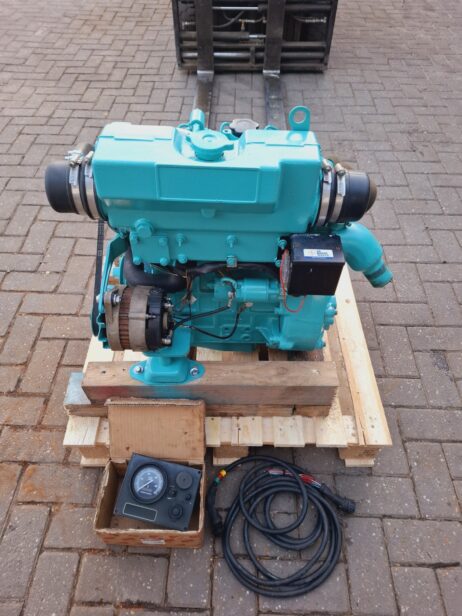 Volvo Penta MD2040 marine engine (only engine) - Image 7