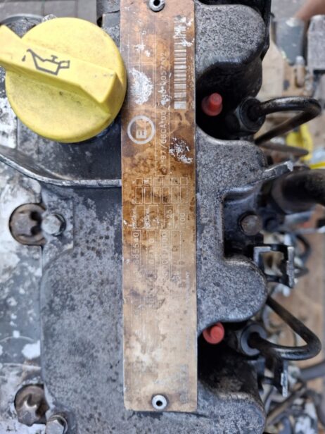 Vetus Deutz 4M1011F engine block with Hurth 25-2.0 gearbox (fire damage) - Image 12