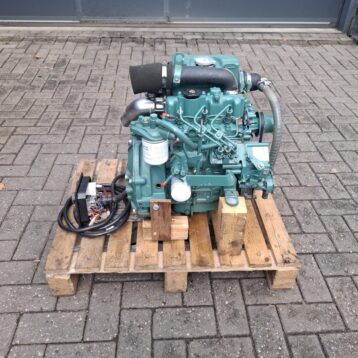 Volvo Penta MD2020 20hp marine engine (engine only)