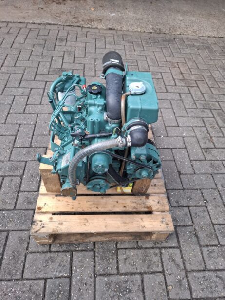Volvo Penta MD2020 20hp marine engine (engine only) - Image 6