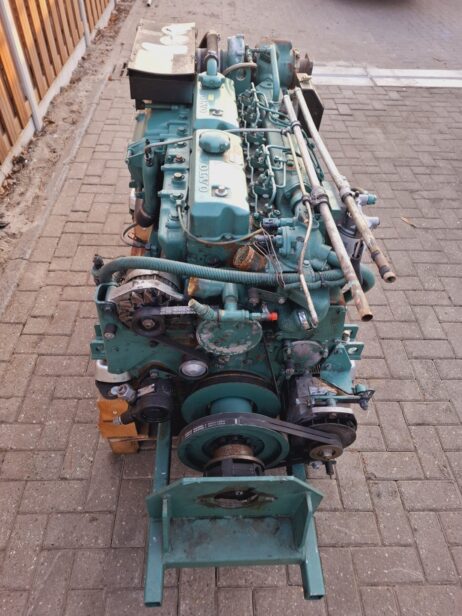 Volvo Penta TAMD63L  360pk @met Twindisc MG5061SC keerkoppeling - Afbeelding 8