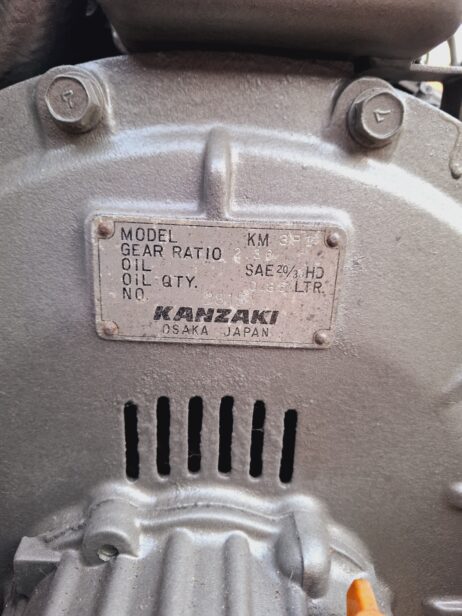 Yanmar 3JH25A 25hp marine engine complete with reversing gear and dashboard - Image 9
