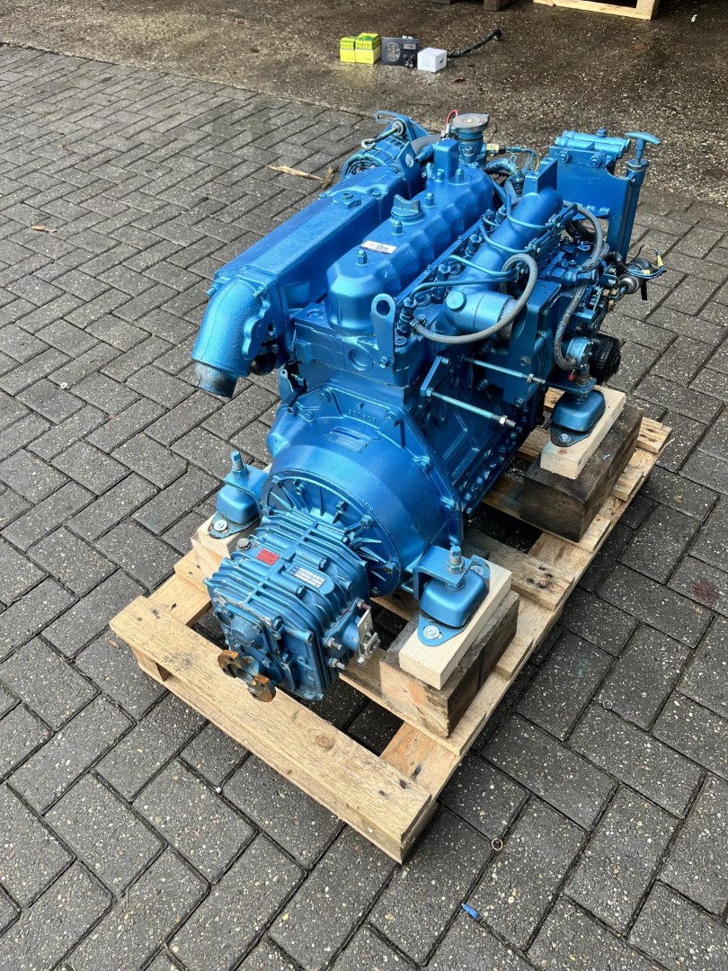 Nanni 4.220HE Schiffsmotor 50PS Wärmetauscher Keerkupplung – Bild 10