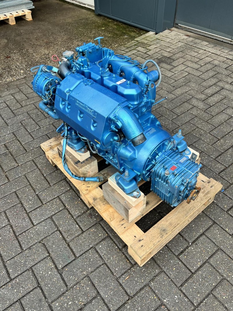 Nanni 4.220HE Schiffsmotor 50PS Wärmetauscher Keerkupplung – Bild 8