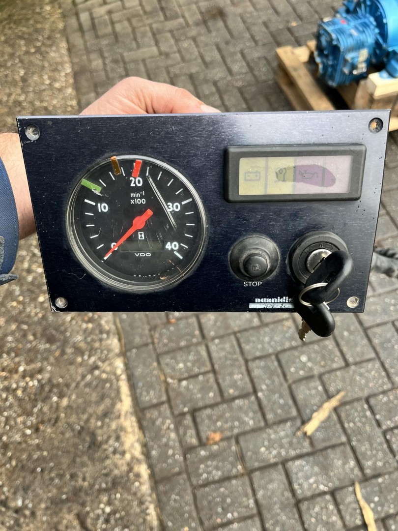 Nanni 4.220HE Schiffsmotor 50PS Wärmetauscher Keerkupplung – Bild 3