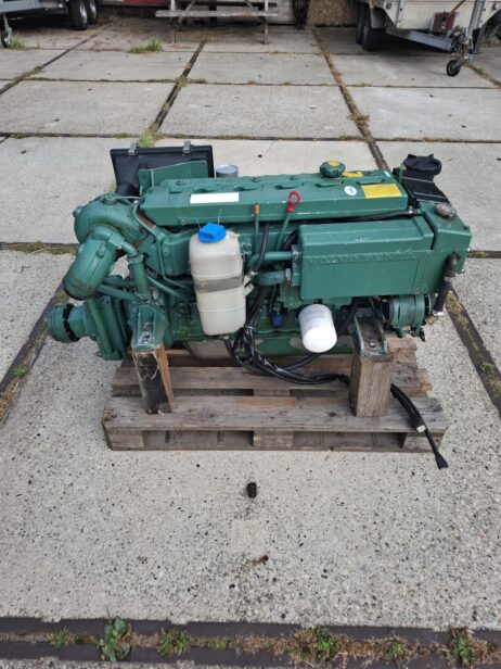 Volvo Penta TMD40A 125HP Marine Engine with MS3 Gearbox