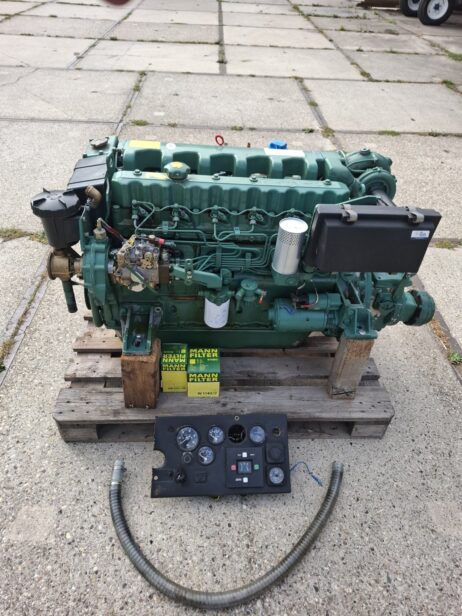 Volvo Penta TMD40A 125HP Marine Engine with MS3 Gearbox - Image 5