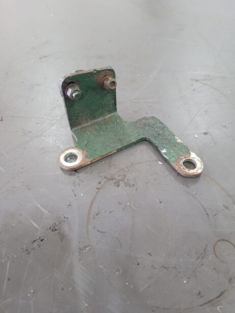 Volvo Penta MD22 Reverse Gear Cable Bracket 852074 - Image 2