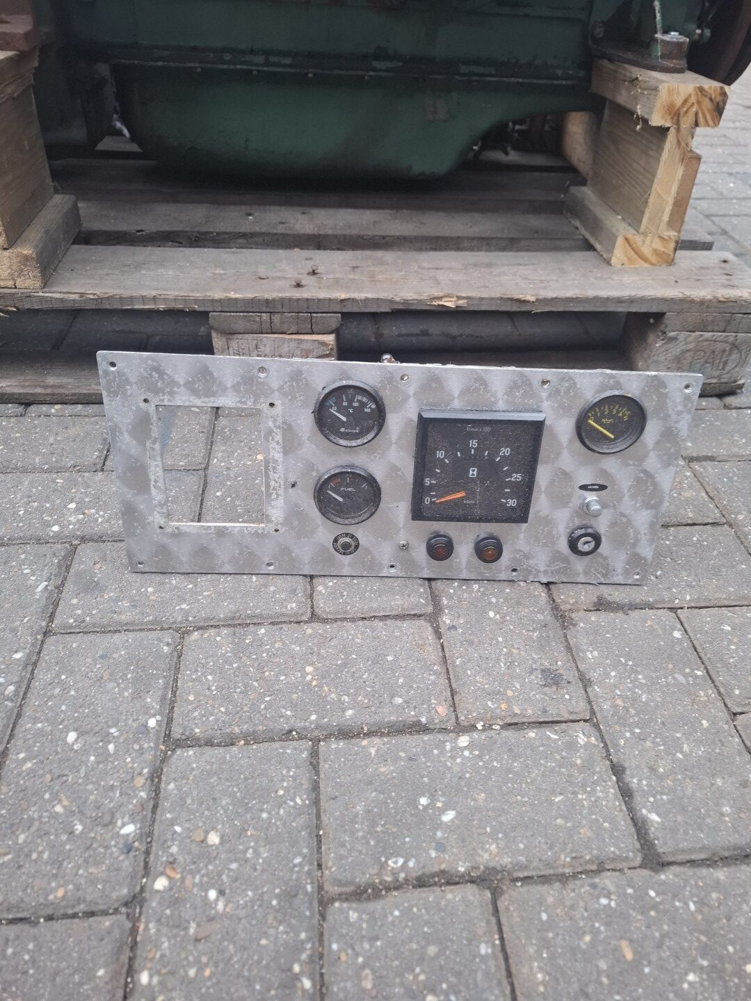 Samofa 6DS70 80HP marine engine with PRM gearbox - Image 8