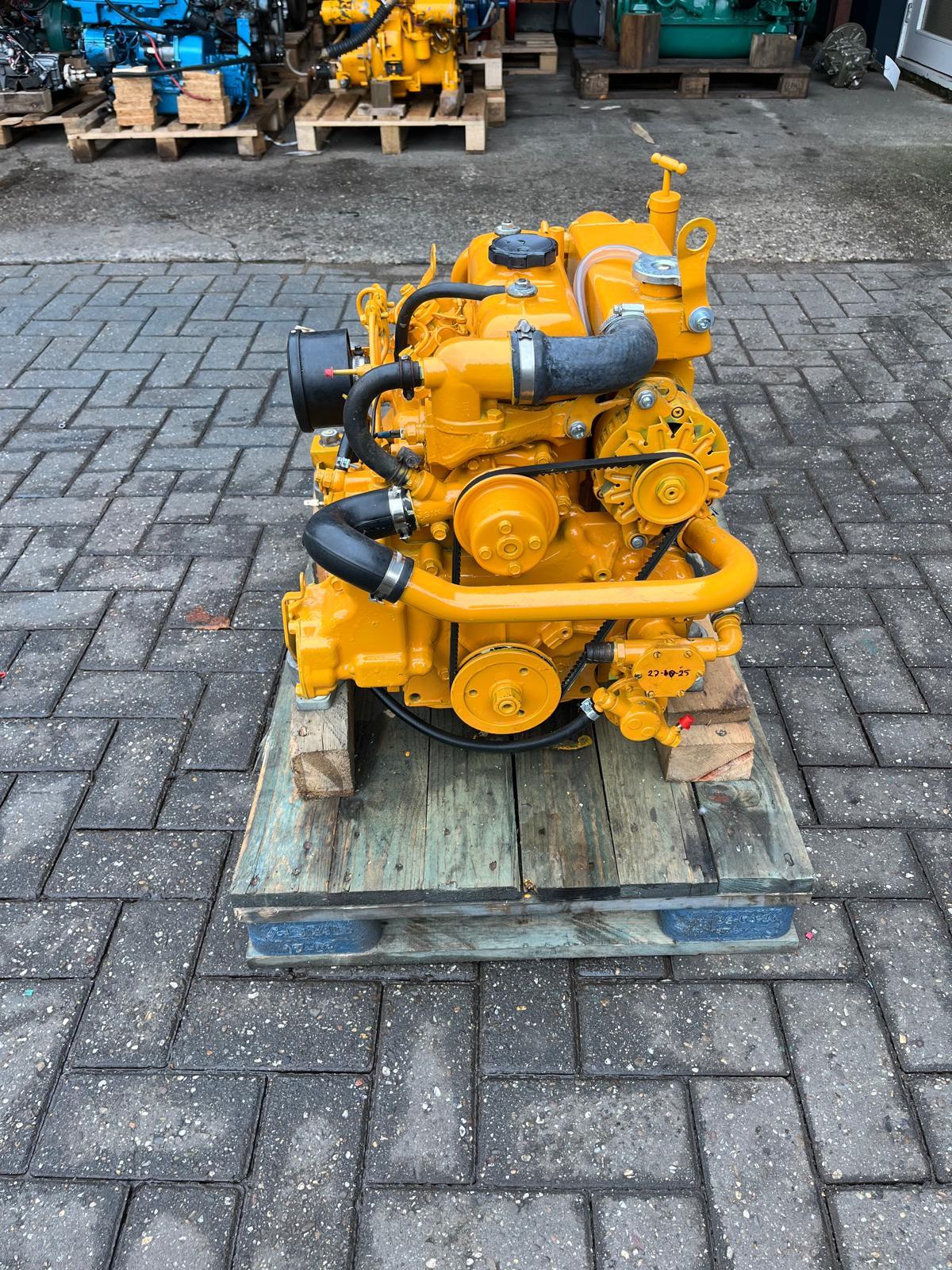 Vetus M3.10 20PS Schiffsmotor mit Wärmetauscher und Getriebe – Bild 6