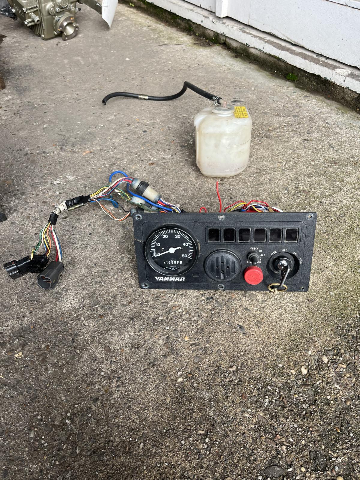 Volvo Penta TAMD41 200pk scheepsmotor met dashboard (alleen motor) - Afbeelding 10