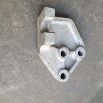 Volvo Penta motorsteun 3817030 achter rechts