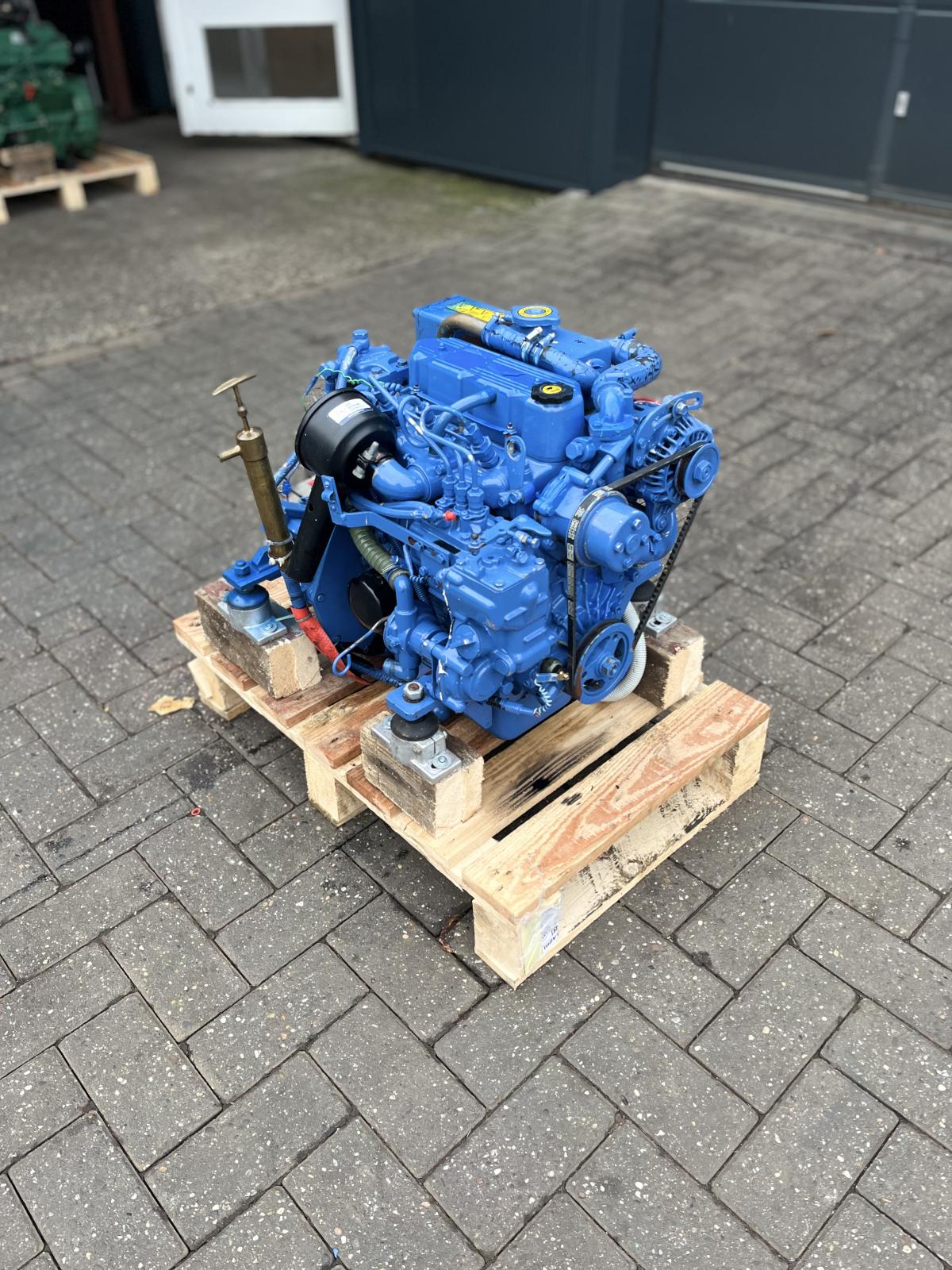 Sole Mini 26 - 25PS Schiffsmotor mit Getriebe – Bild 8