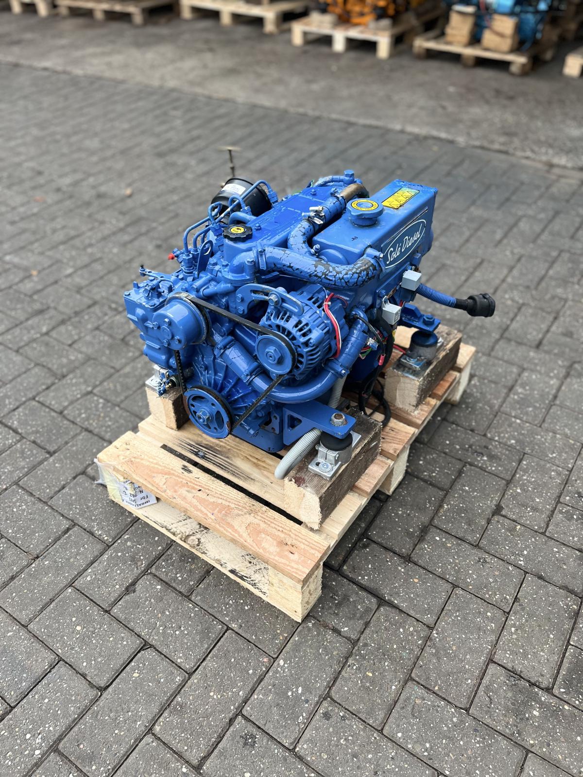 Sole Mini 26 - 25PS Schiffsmotor mit Getriebe – Bild 7