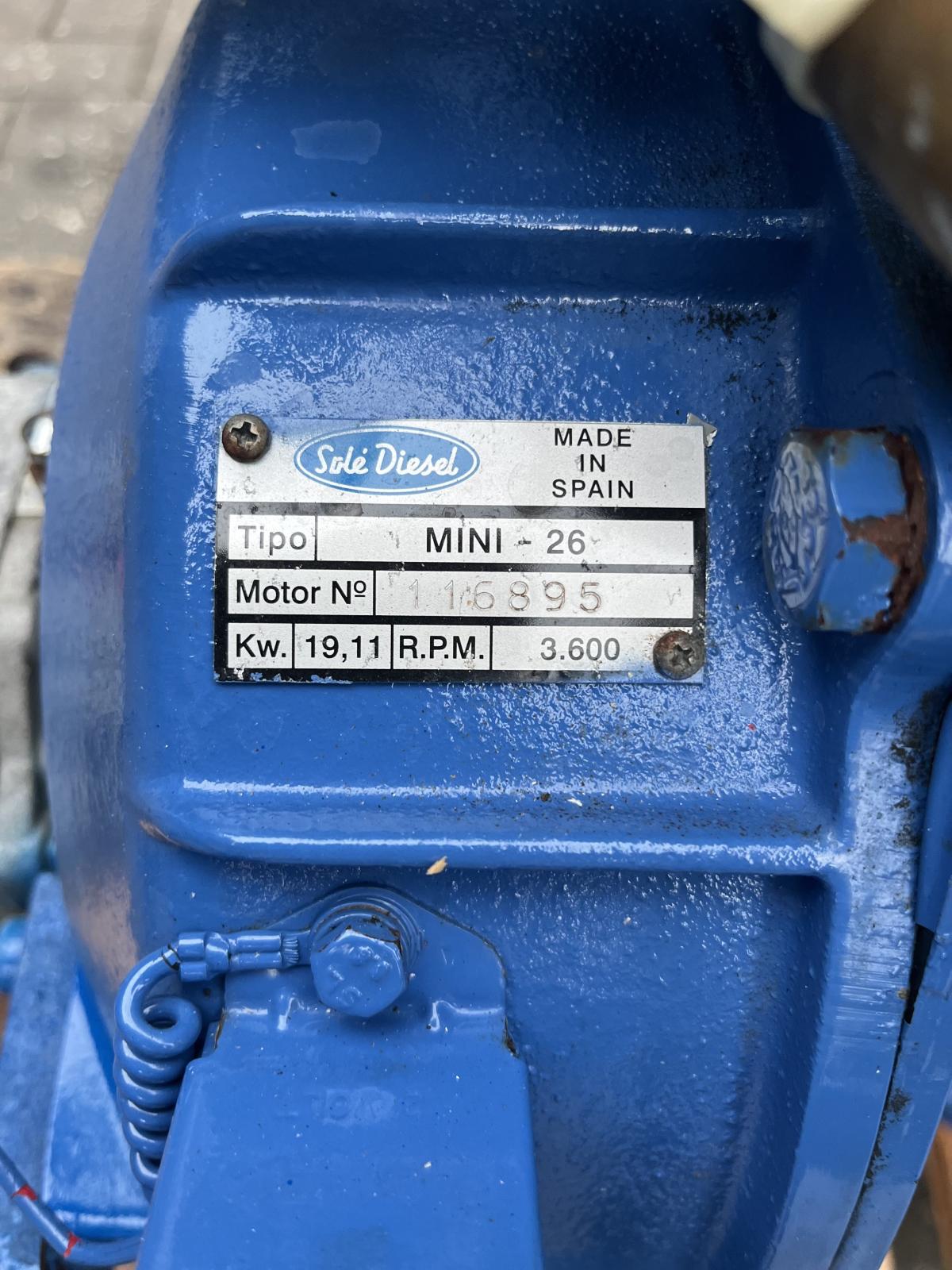 Sole Mini 26 - 25PS Schiffsmotor mit Getriebe – Bild 4