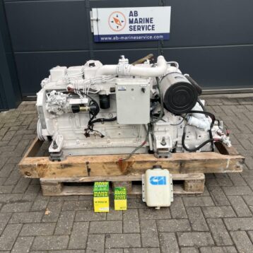 Cummins (2x) 6BT5.9M 150Hp with gearbox 24V keel cooling Twin Disc MG5050