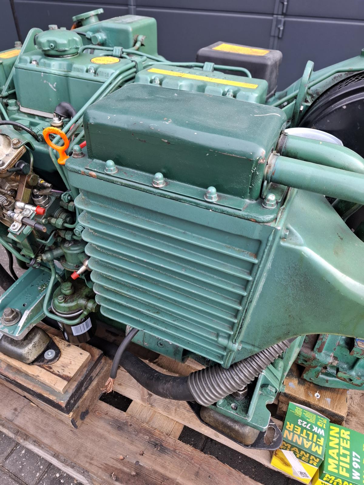 Volvo Penta TAMD31A twee 130pk scheepsmotor warmtewisselaar - Afbeelding 7