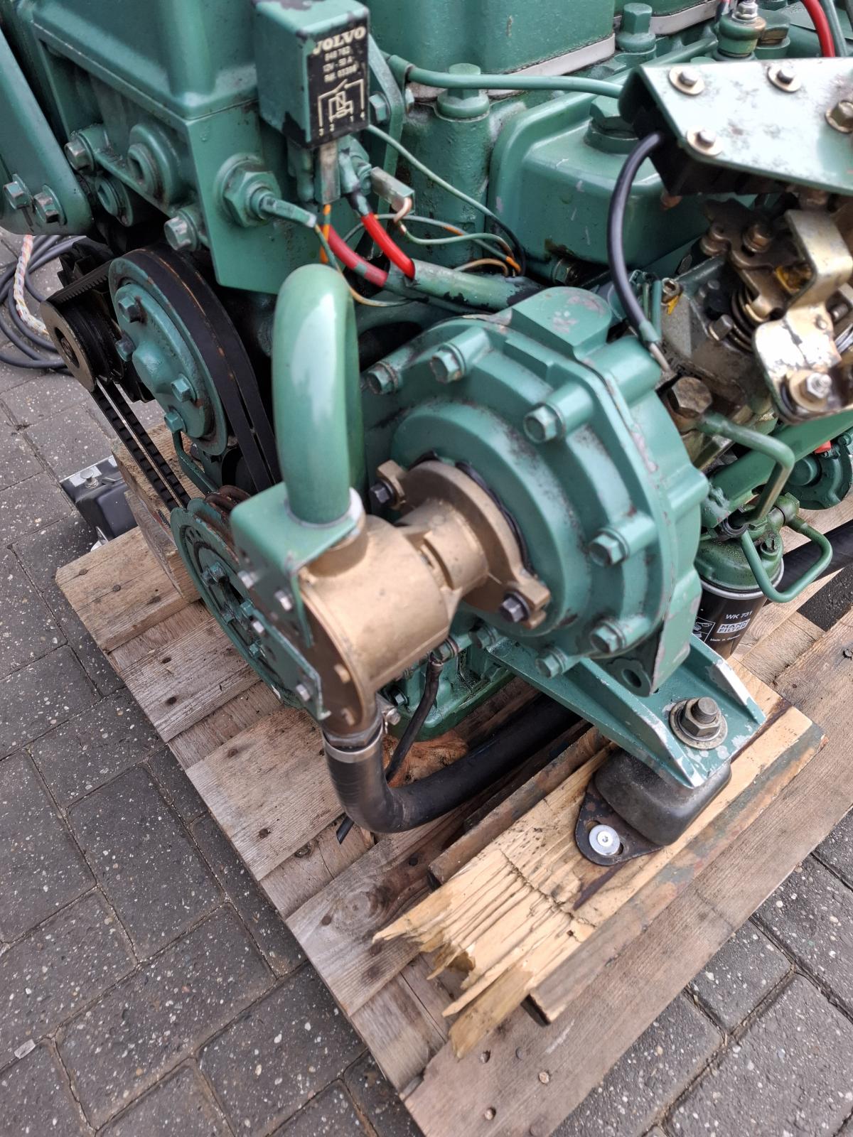 Volvo Penta TAMD31A twee 130pk scheepsmotor warmtewisselaar - Afbeelding 8