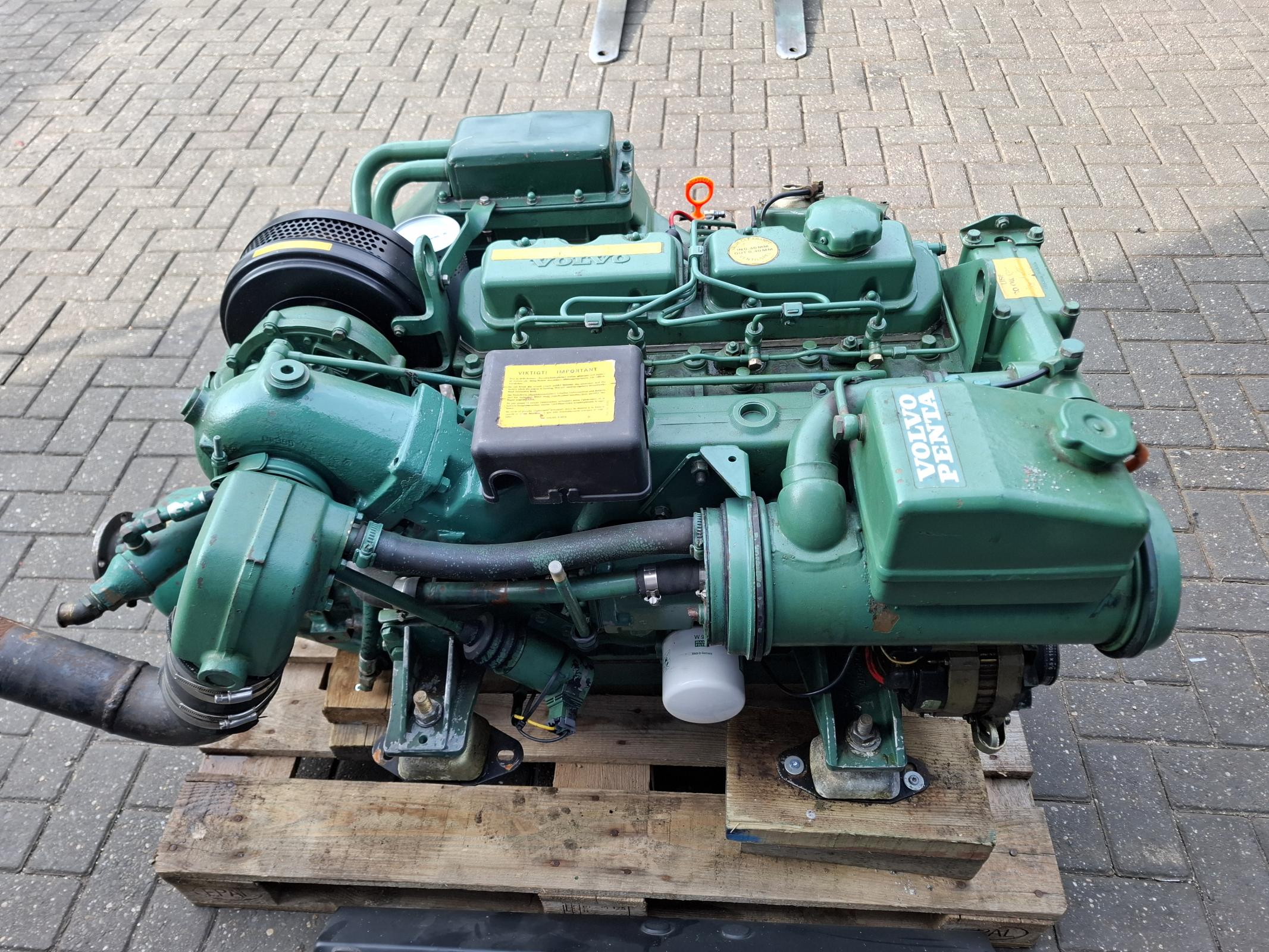 Volvo Penta TAMD31A twee 130pk scheepsmotor warmtewisselaar - Afbeelding 6