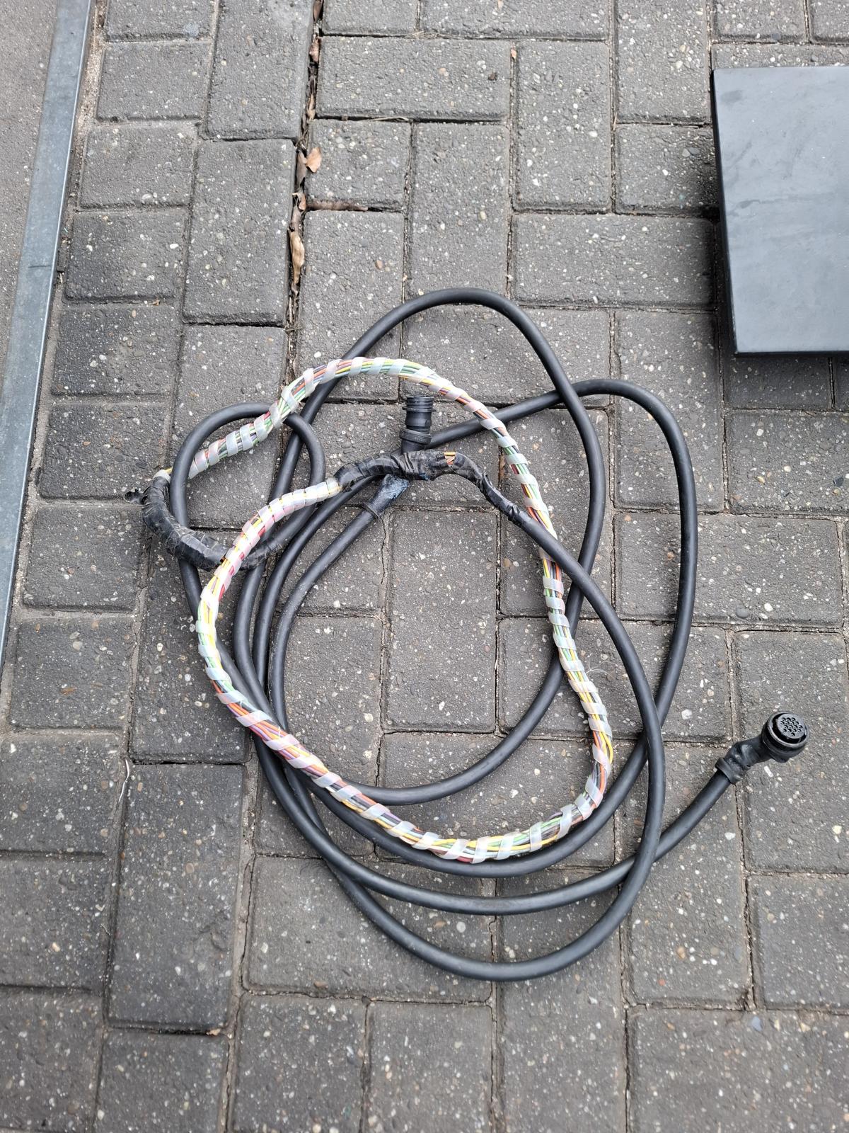 Volvo Penta TAMD31A twee 130pk scheepsmotor warmtewisselaar - Afbeelding 11