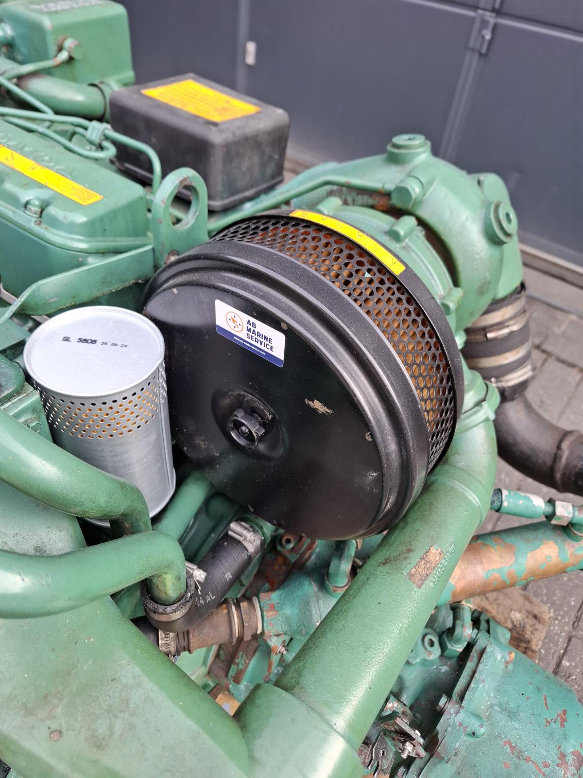 Volvo Penta TAMD31A twee 130pk scheepsmotor warmtewisselaar - Afbeelding 13