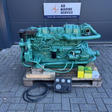Volvo Penta TAMD41 200 PS Schiffsmotor mit Armaturenbrett (nur Motor)