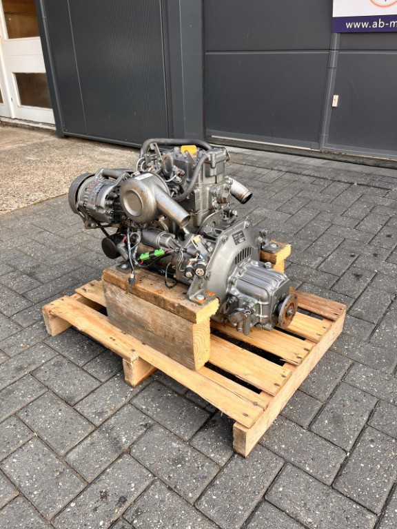 Yanmar 2GM 13PS Schiffsmotor mit Wendegetriebe – Bild 10