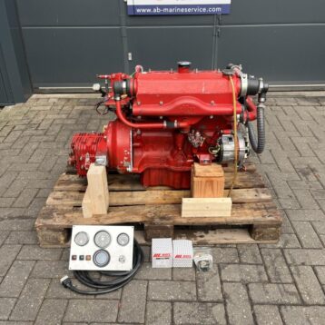 Peugeot Indenor XDP 4.90 (DTP62) marine engine with heat exchanger