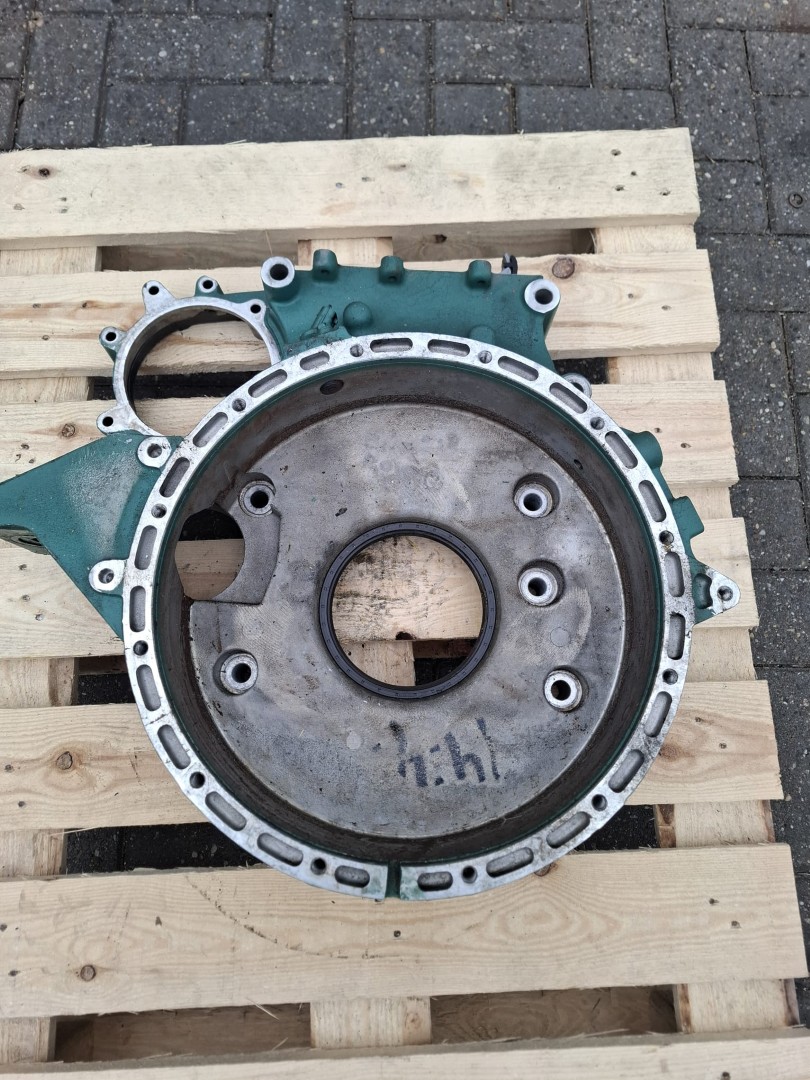 Volvo Penta D6-435 flywheel housing 3847475, 40005734, 22635095, 40005732, 23275772 - Image 2