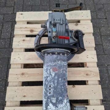 Volvo Penta saildrive 130S SB   2.47:1