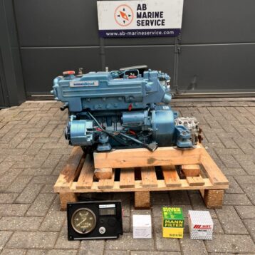 Nanni 4.110HE marine engine 30 hp heat exchanger reverse gear